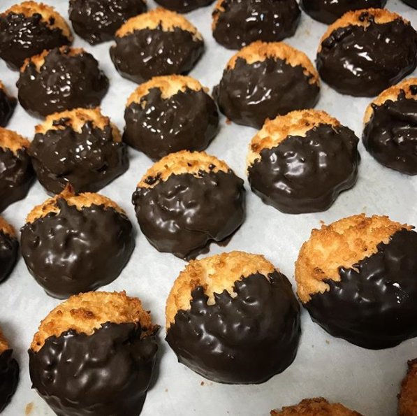 Some chocolate dipped coconut #macaroons we did for #Passover. You can order these anytime! #CustomBakedGoods #BeascakesBakery #ArmonkNY #WestchesterNY