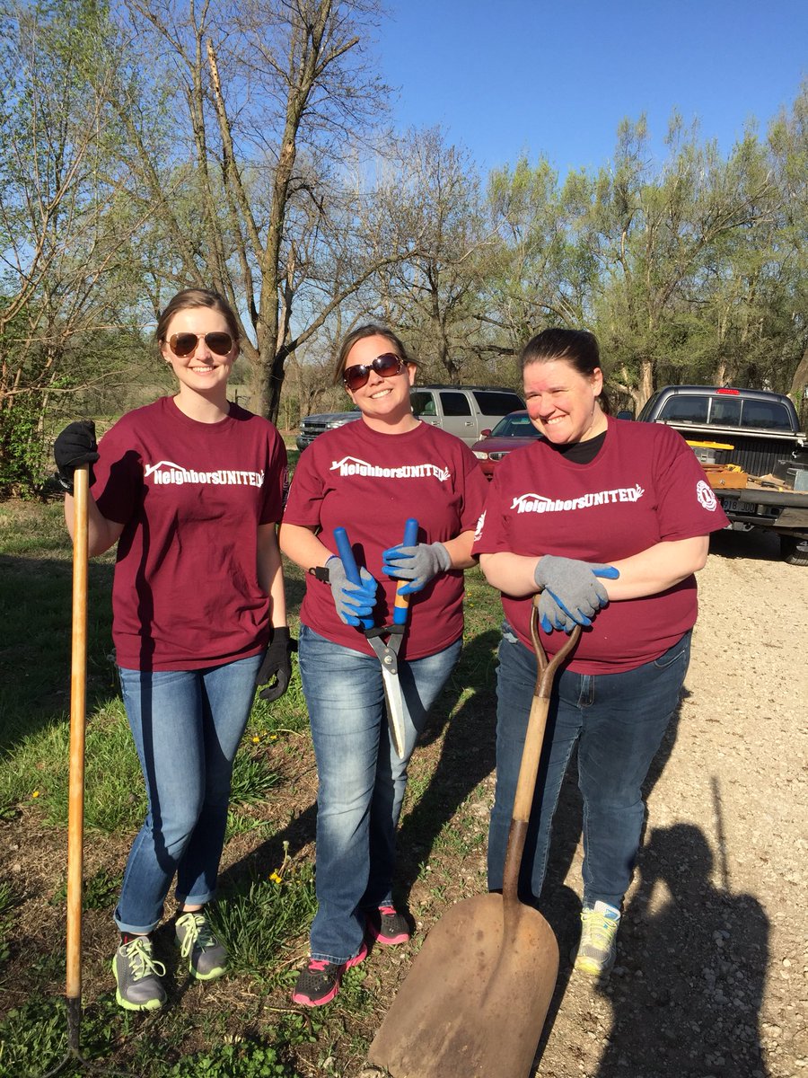 It’s today! <a href="/ServeGoddard/">Neighbors United</a> community work day!  The team from our Goddard Location is just getting started on a clean up and paint project! #FNBVolunteer #ServeGoddard
