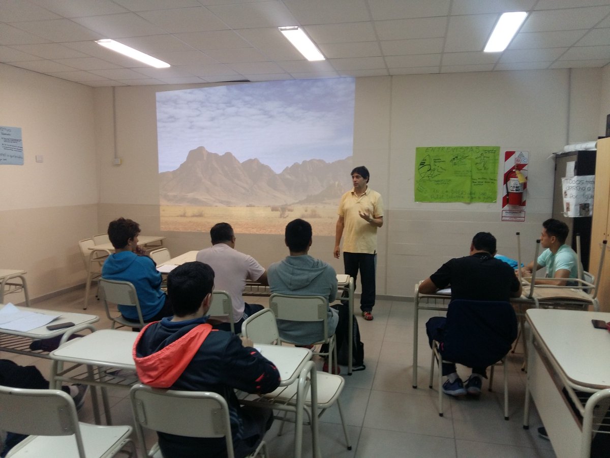 DeportesCba's tweet photo. #Básquet Se está dictando en el #Kempes un módulo del Curso de Entrenadores, con el staff de #ACOTEBA, para la Escuela Nacional de Entrenadores Regional Córdoba (ENEBA), todo bajo la órbita de @basquetFBPC. https://t.co/wejoSC41lk