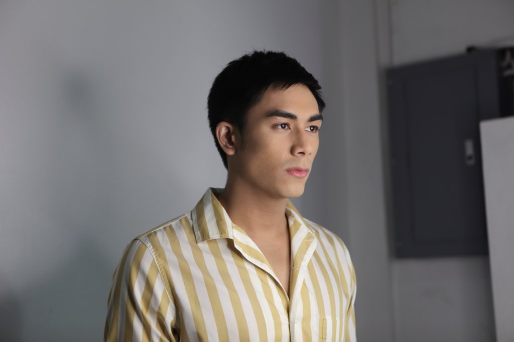 brunogabrielTV's tweet photo. #GMAArtistCenterAhora https://t.co/ZVJ1c8uyHy