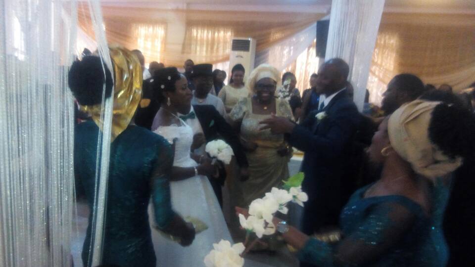 adeolami_crowne's tweet photo. Its Tuksbabe marriage....congrats dear. God bless ur home with lots of grace. https://t.co/iHi4pNJZKD