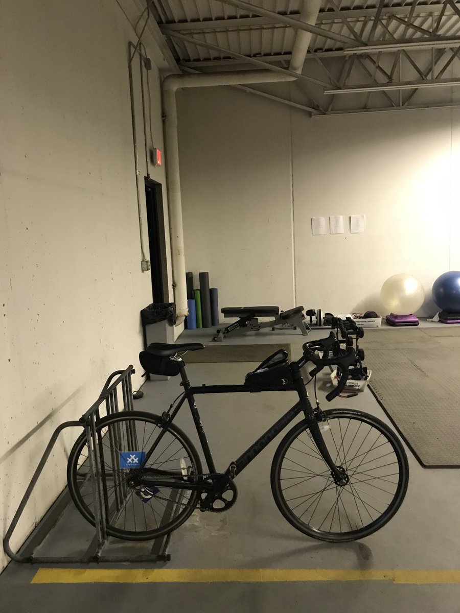 Club_FAB's tweet photo. The first road bike ride of 2018. It was good. https://t.co/FoRWLzMnmF