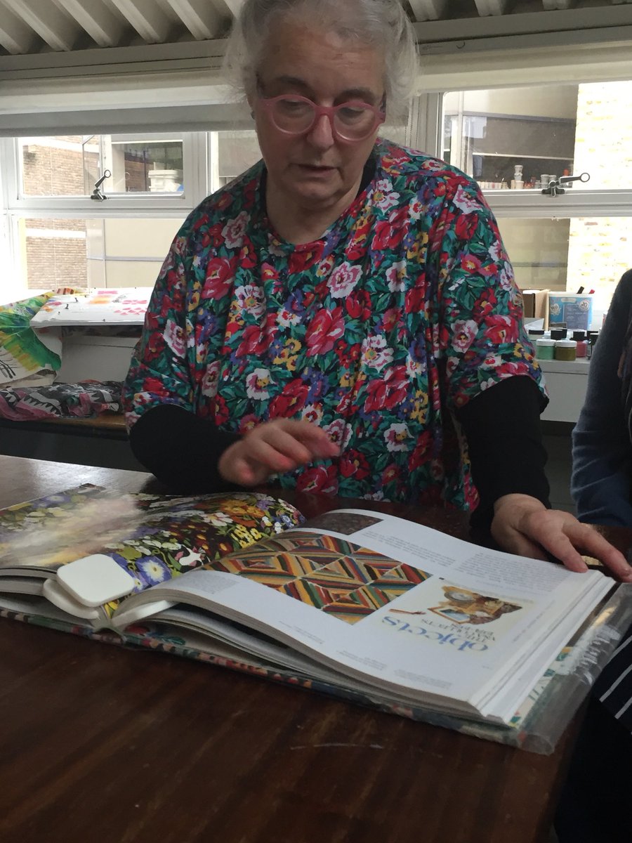 Klaudiamylen's tweet photo. In #London making #patterns #design #Sarahcampebell #lovepatterns https://t.co/Ttqe7Mp0uY