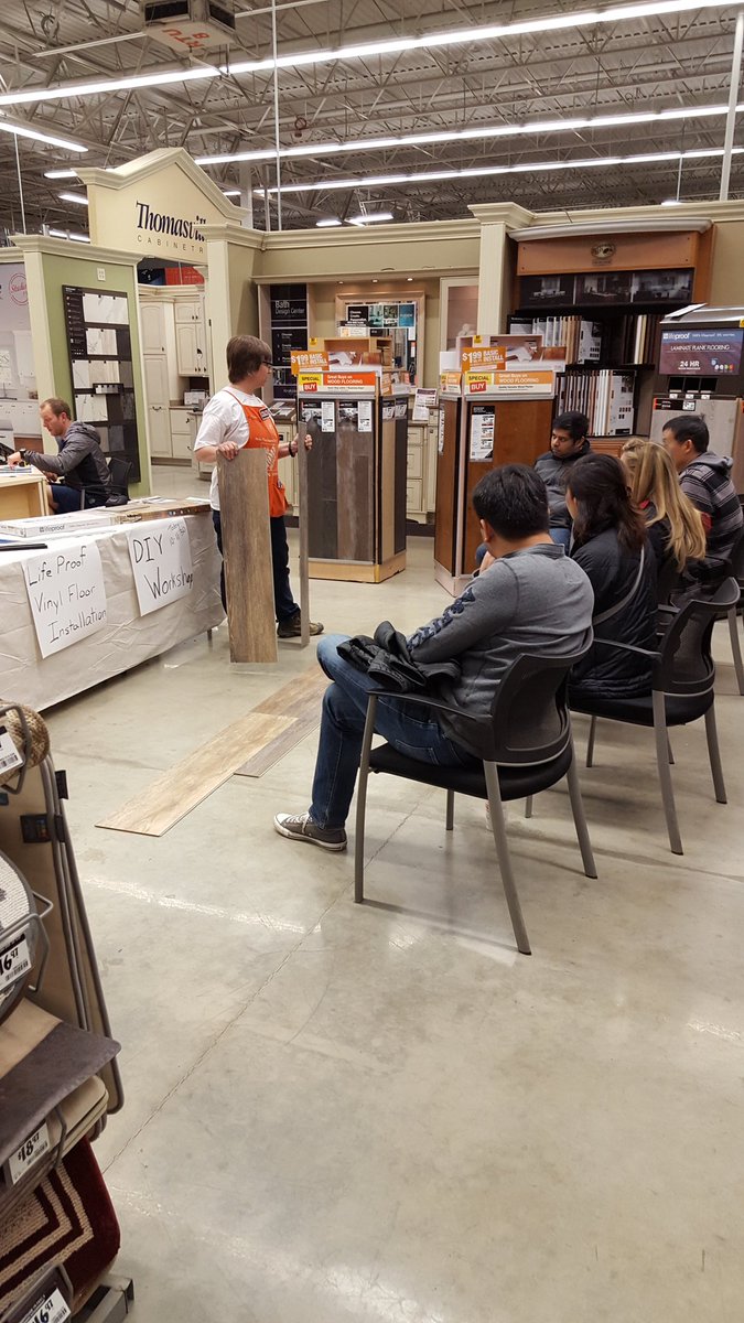 Good turnout at our flooring clinic today....Thanks Monique for building strong relationships with our customers!