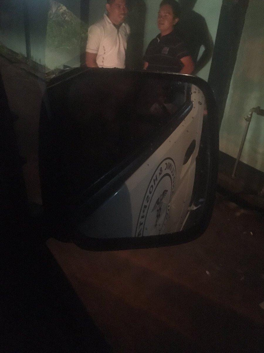 KhyberManzo's tweet photo. Naka Ambulance ako pa uwi ng bahay 😂 https://t.co/uGBk5tZgZ1