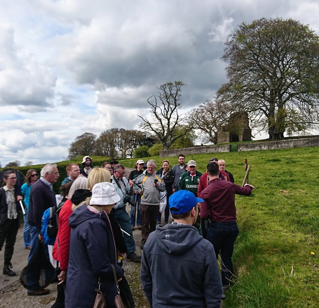 BioDataCentre's tweet photo. Everybody loves a bit of #fieldwork. Dalgan Park in County #Meath is providing us with plenty of #bumblebees and #solitarybees to identify #biodiversityrecording #workshop #Bumblebee #monitoringscheme https://t.co/TaihRmRM4m