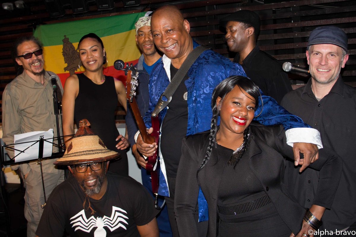 ize_redd's tweet photo. @BGACentre Big thanks to all the staff at BGAC for last Wednesday evening, especially Dylan (engineer).... wicked show... we had a great time. Blessed love
#lovemusic #livemusic #jazz #rnbsoul #roots #blessed https://t.co/H7JwQu9Kfv