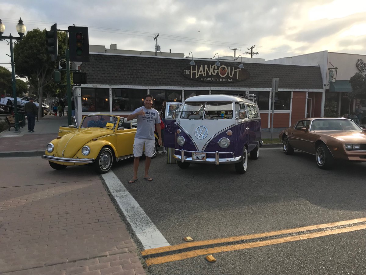 PurpleBus1's tweet photo. At the seal beach car show. Corner of Main &amp; Ocean. Come by! https://t.co/0ihwpvfv38