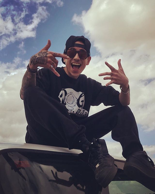 Vińarock ya estamos ready pa la war 🔥😁🤘
•
•
• 
#empezamos #sábado #finde #destroy #vińarock #villarobledo @lautopiadelnorte @dogfluteclothing