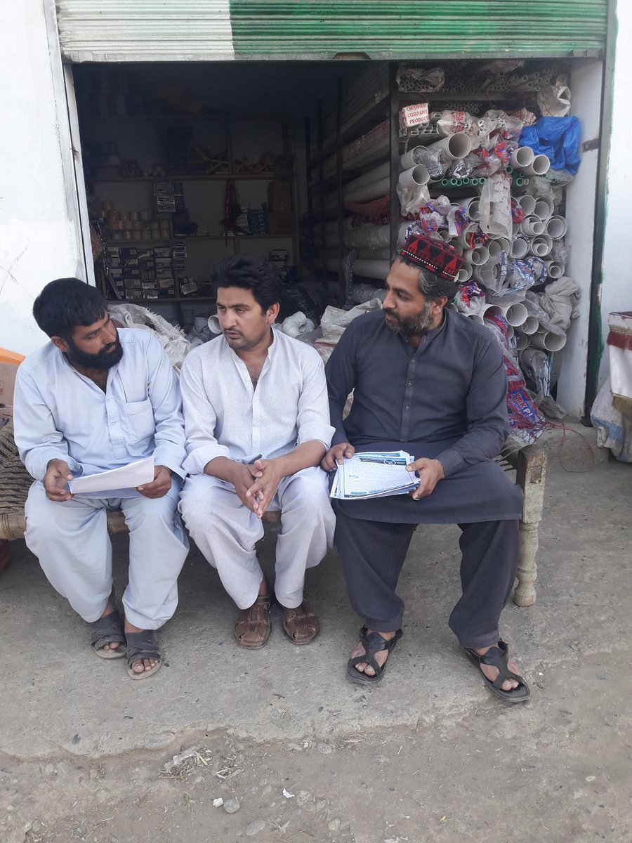 yakhanyz's tweet photo. #Pashtuns masses marching towards #Swat for #PTM #ManzoorPashteen massive gathering 2mrrow at 1 pm #KabalGround
#Campaigns #Rallies n boom all over Swat #Malakand Division
#PashtunLongMarch2Swat
#PtmSwatjalsa
#DasangaAzaadida
#QAu students just reached
#livelong #PTM https://t.co/6M3OLjoKnO