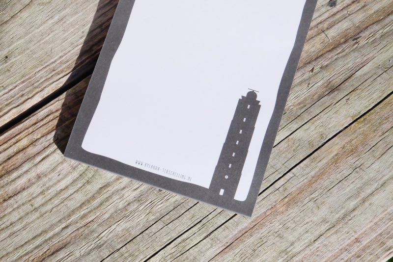 Ben je deze week op #Terschelling? 
Ik heb nog maar een paar van deze fijne notitieblokjes liggen! Dus wees er snel bij, op=op. 😎 
Stuur een PB voor meer info. 🙋🏼#eigenontwerp #eiland <a href="/terschellingvvv/">VVV Terschelling</a> #altijdhandig