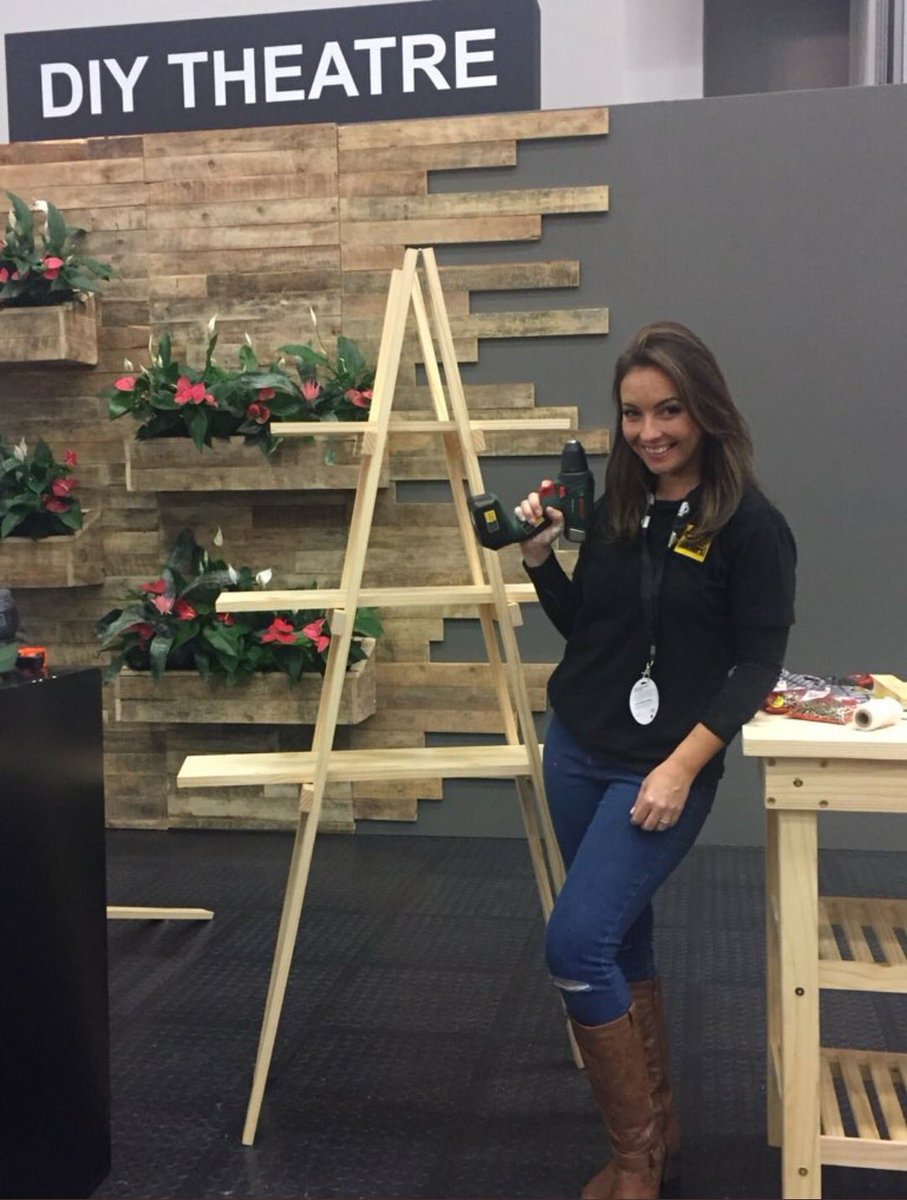 KDTAgencyZA's tweet photo. The expo has begun! The @BuildersFan stage at @decorexSA Cape Town is full of #DIY buzz &amp; ideas!
Pop by &amp; visit the amazing @DIYwithelle, from today until the 1st May! 

#client #Decorex #BuildersFan #ElleFranco #DIY #CapeTown #expo https://t.co/CQz38w2GIz