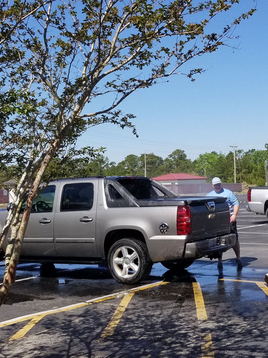 DixonSportsInfo's tweet photo. Before heading to Lejeune go to @Dixon_Bulldogs student parking lot to get car washed. Money goes to help @DMSMedia411 Odyssey of the Mind team go to nationals in Iowa this summer. Please help these great kids
@DixonGirlsoccer @Dixon_Baseball9 @dixon_dogpound @dhscenturyclub https://t.co/0CtX7R2Xft
