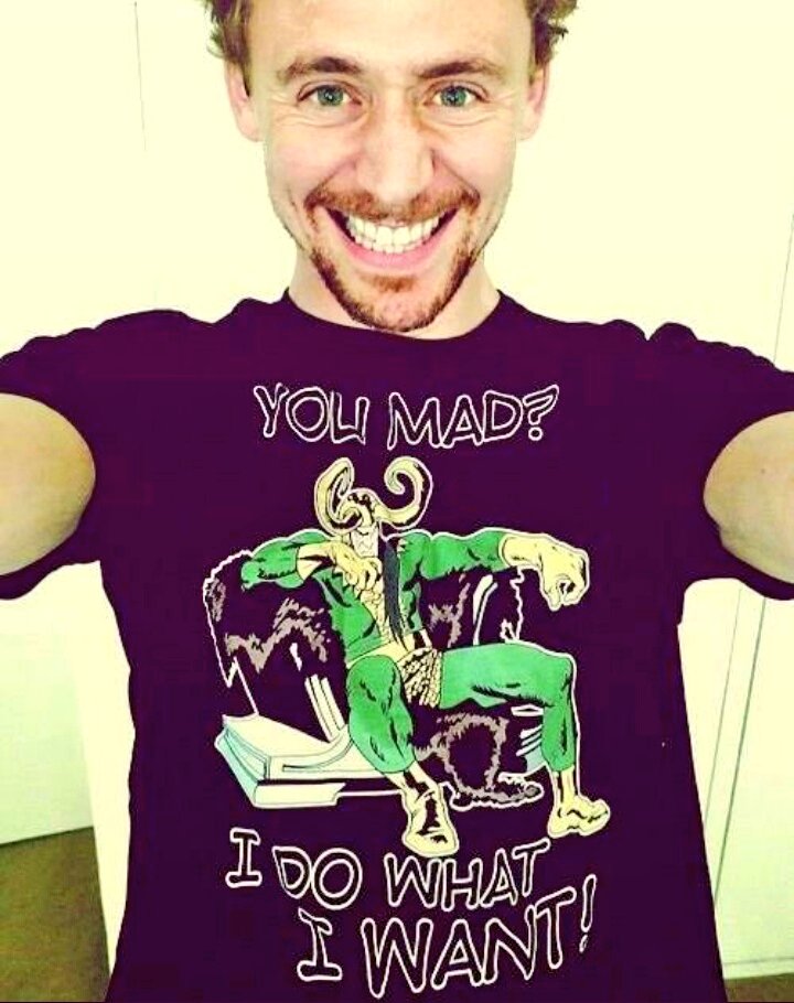 bestoftwh's tweet image. my favorite fanboy.💚
Credit @hiddlescavill 
#TomHiddelston #Loki #marvel