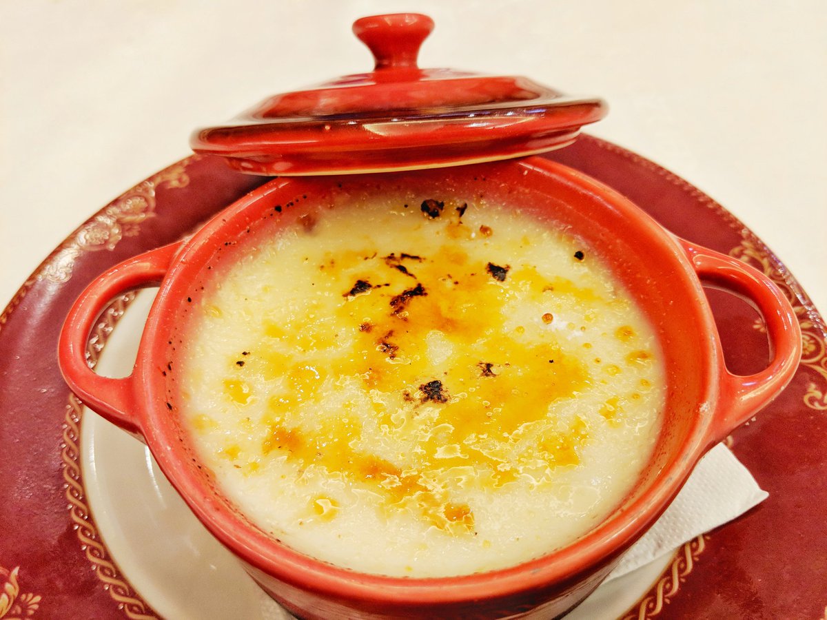 Cocina tradicional con producto de calidad, lleno total en <a href="/parrillalorenzo/">parrilladesanlorenzo</a>, un establecimiento emblemático de Valladolid, con una sala repleta de obras de arte y capacidad para más de 240 comensales