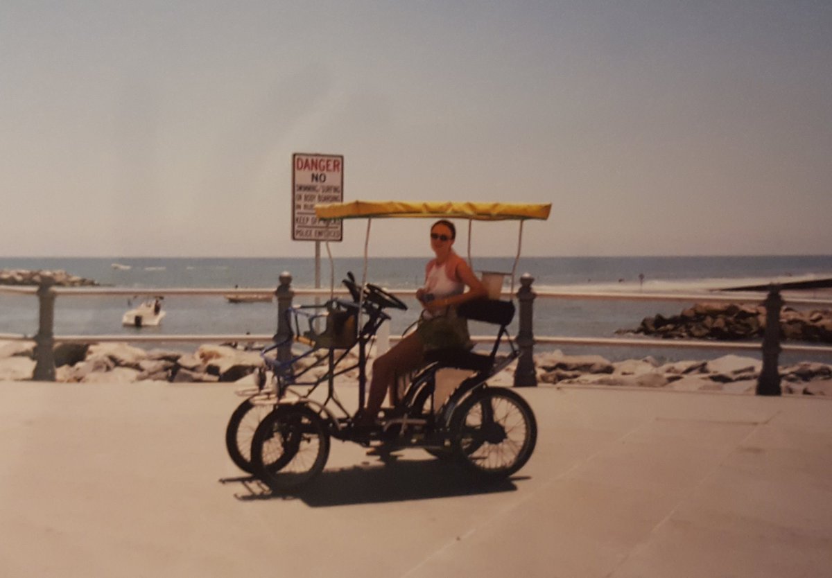 inablinkblog's tweet photo. #ad It's been years since my husband &amp; I pedaled this at Virginia Beach! It was a fun trip, &amp; I'm glad that we had the financial confidence to afford it. Get financial tips to make your next vacay a reality w/ @SunTrust at https://t.co/b1Nq2Om752 #FinancialConfidenceMonth #onUp https://t.co/GfNkMXA7dd