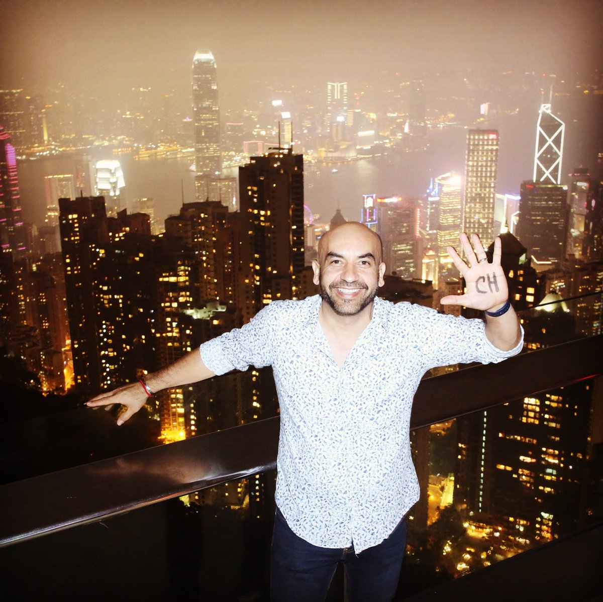 CarHermosillo's tweet photo. Isla de Hong Kong 🇭🇰 #peaktower #SoyCH https://t.co/VGqBU19bcK