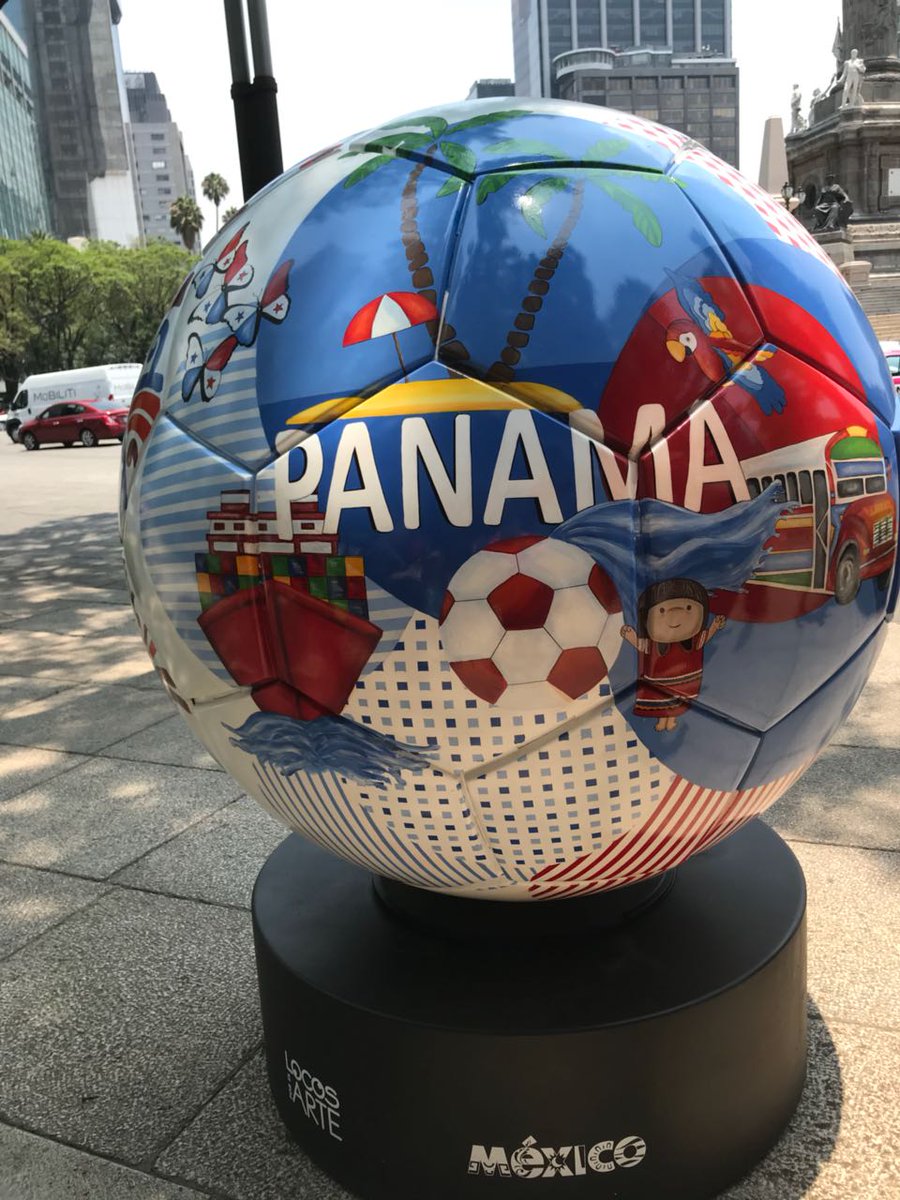 COSPanama's tweet photo. ¡Qué belleza! 🇵🇦😍 En los alrededores del Ángel de la Independencia en Ciudad de México, artistas, pintaron de su propia inspiración, los balones de los países que participan del Mundial. El único que tiene el nombre escrito es el de Panamá. 👏 #24UNICOS https://t.co/BPSi7xm7JT
