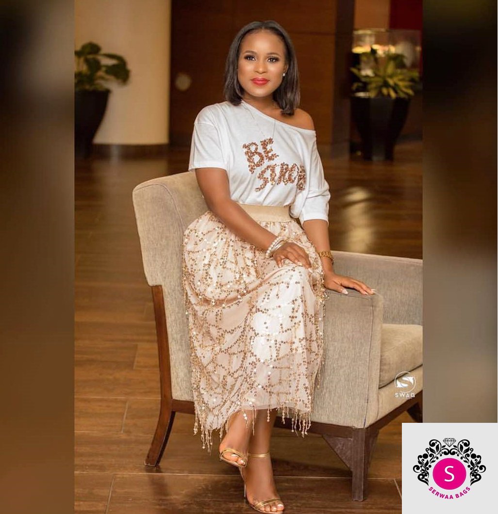 hubghlive's tweet photo. Wow! @berlamundi Spotted In A  @serwaabags (tom ford gold straps) Shoes At The #EventGuideMagazine April Edition Unveiling Last Night....
#SerwaaBags ........ 'Nothing But The Best' ............ https://t.co/muHW3rvYYl