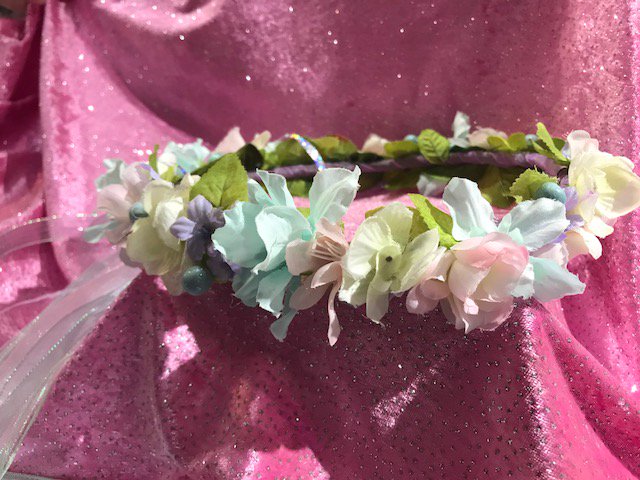 ecbubbleman's tweet photo. Spruce up your fairy self at #ForgetMeNotFactory in #EllicottCity. @Spoutwood #FairieFestival2018 is only a week away! Come in now and get the friends and fairies discount on fairy crowns, wings, and outfits! https://t.co/Yg3TWjZ19L