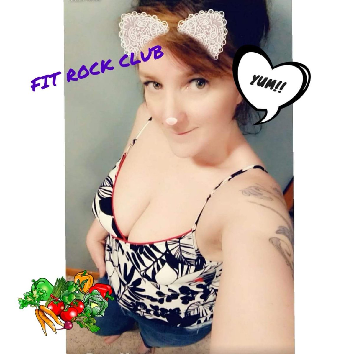 HappyTee_'s tweet photo. Proud to be a member of the #FitRockClub 💪🏻 #encouraging #supportive #fitnessmotivation #inspiring #fitspiration #fitforlife #respectable #fitnesschamps #FITFAM https://t.co/2xelvTXg1Q