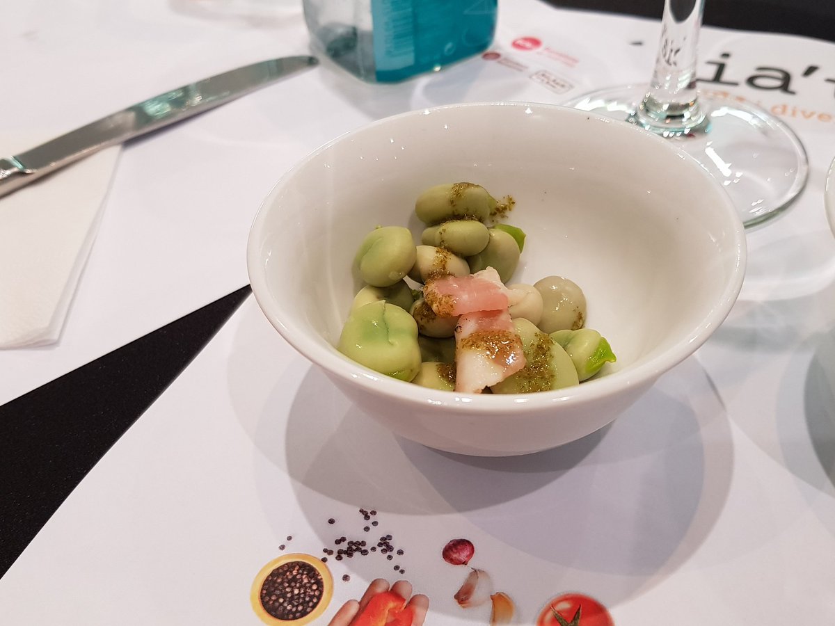 AnoiaCampTaula's tweet photo. Comença el taller Vies Blaves: Turisme i aliments a la llera de l' #Anoia parlant de la història de la nostra comarca i els aliments característics: #cigronetaltaanoia #visumoll #favetes #pa
A #FestaAlícia a càrrec de Pere Tardà i Manel Pla https://t.co/NJHh9Ih4Ys