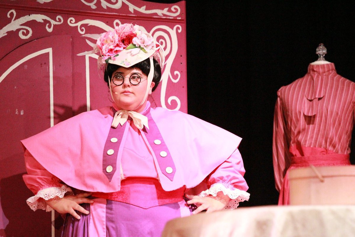 CamrynCarduff_'s tweet photo. What an incredible night!! If you haven’t yet, be sure to catch @_svdc_ ‘s Hello Dolly! Tonight at 7 and tomorrow at 2!🎭☺️ you wont regret it! https://t.co/AYI7xm8l0c