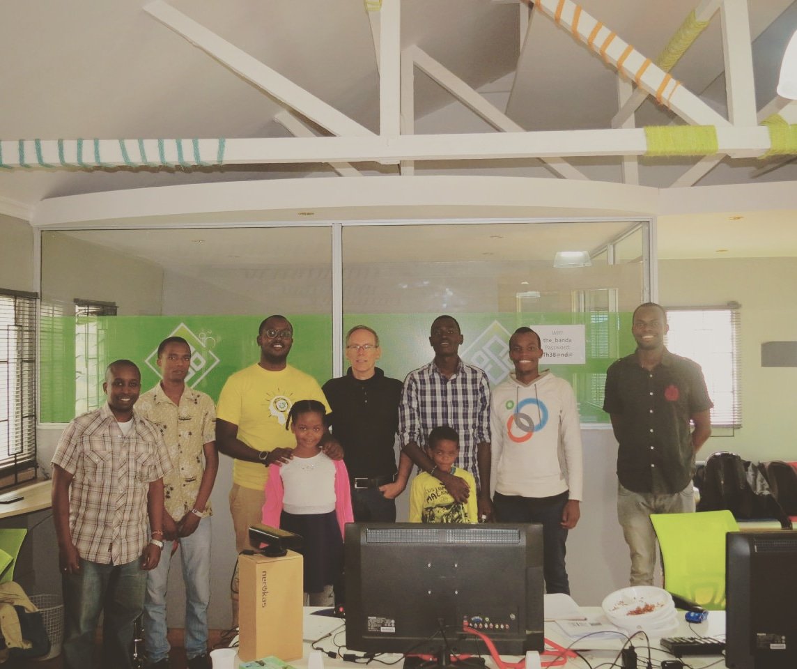 theBandake's tweet photo. Just wrapped up our third monthly Physical Computi g workshop, thanks to our participants and see you next month!! #thebandamakers #Arduino #scratch #raspberrypi #physicalcomputing #thebandake https://t.co/6plxRjBys9