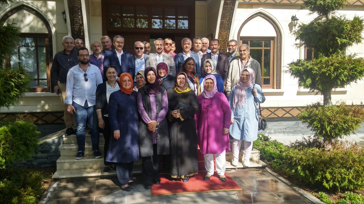CorumFedKadKolu's tweet photo. Ankara Çorumlu Dernekler Federasyonu olarak Çorum Belediye Başkanımız Zeki GÜL beyefendiyi konağımızda ağırladık... @zekigulbb
@hayricagir @ https://t.co/CDV2sRNRB0