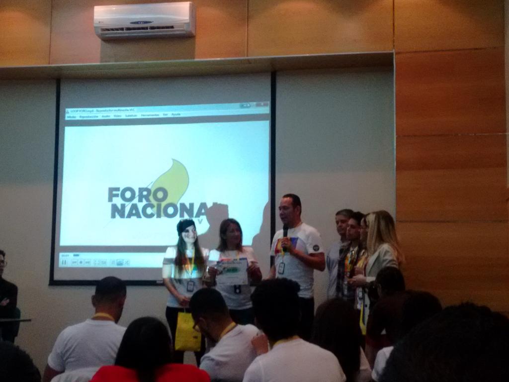 AmnistiaCCS's tweet photo. Felicitaciones a la @AIV_RedUCLA Red EDH por su gran participación en el Maratón de Cartas 2017 #ForoN2018 https://t.co/hRRBa1rSD5