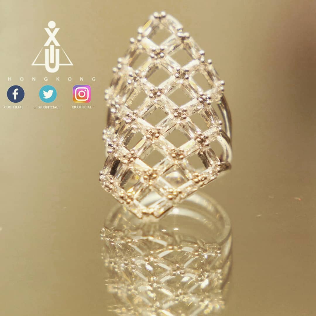 xiuofficial1's tweet photo. D# jo29342650 #stunning_shot #ringshot #goldendoodle #22caratgold #ringsforloveone
Dm for price
#ringslovers #multishade #coloravailable #sizesavailable
#lovetowearpearls #golden #silver #niceclick📷 #niceshot #shoppingatxiu #shopnow
@xiuofficial
#trustxiu #trustlove https://t.co/EADxeXoqt7