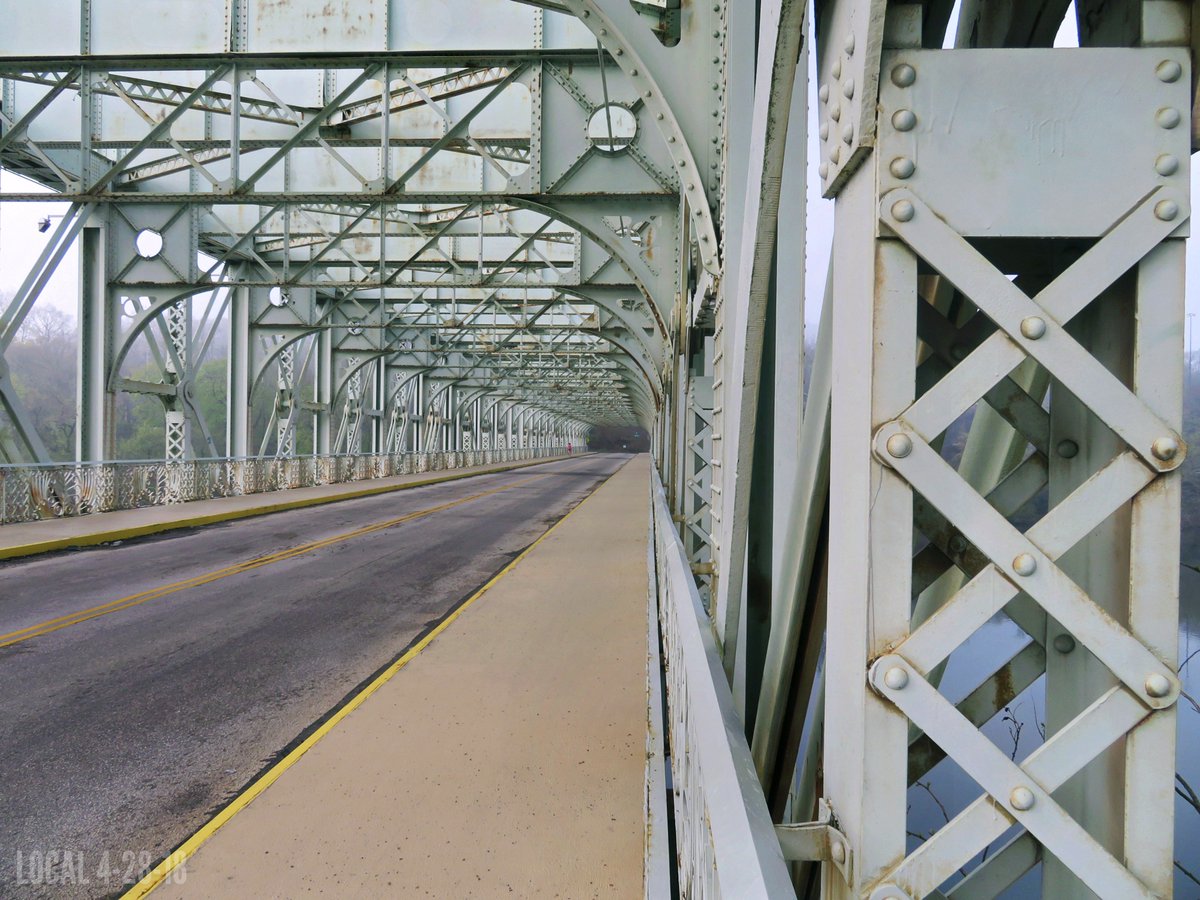 EastFallsLocal's tweet photo. Favorite local landmark on a misty Saturday morning.
#eastfalls #fallsbridge https://t.co/i76ez8LDpj