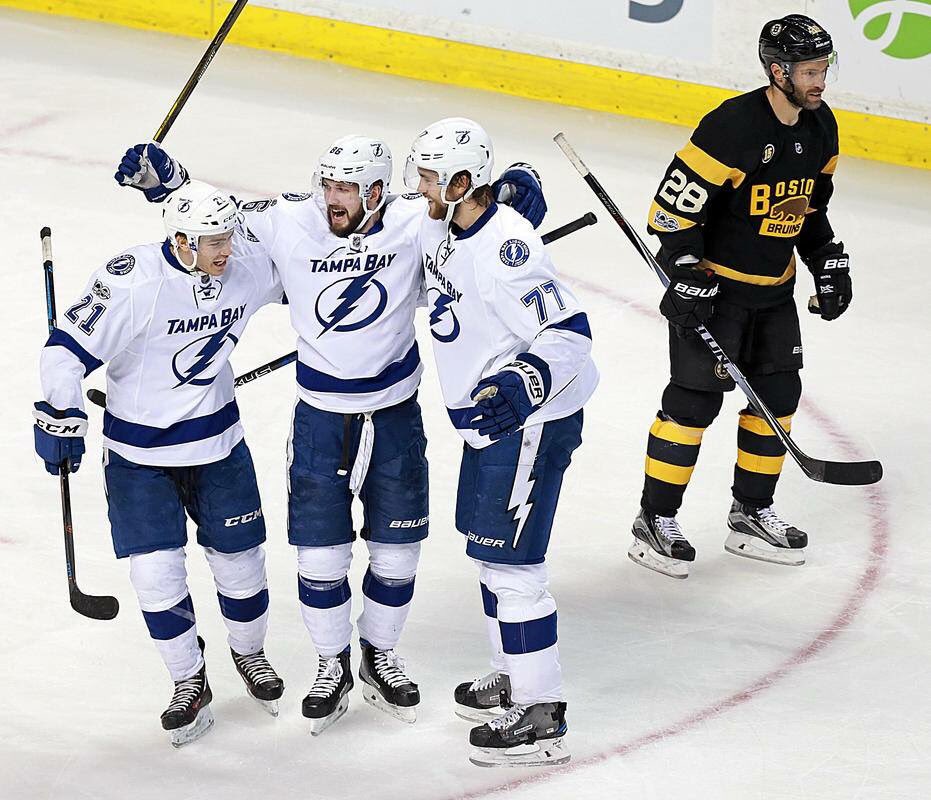 TheSohoBackyard's tweet photo. Round 2 Game 1 LIGHTNING VS BRUINS today at 3pm!!!
Come see us for your free shot for shot and our smilin' faces :-) https://t.co/zLO58NT6Mu