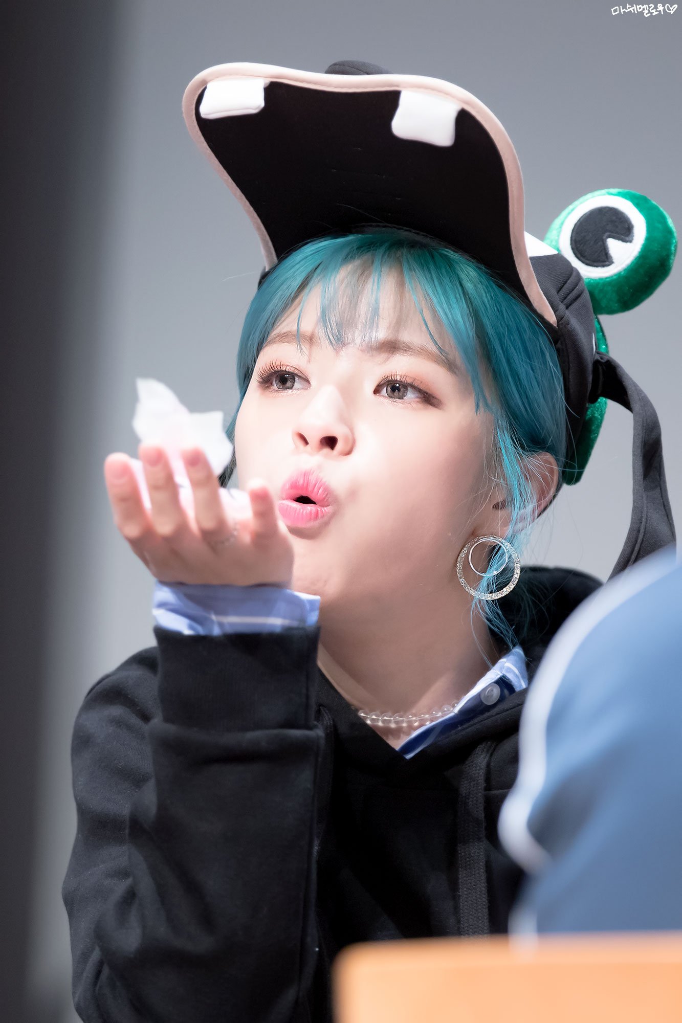 Db4ONv8VMAEnyRU.jpg:orig