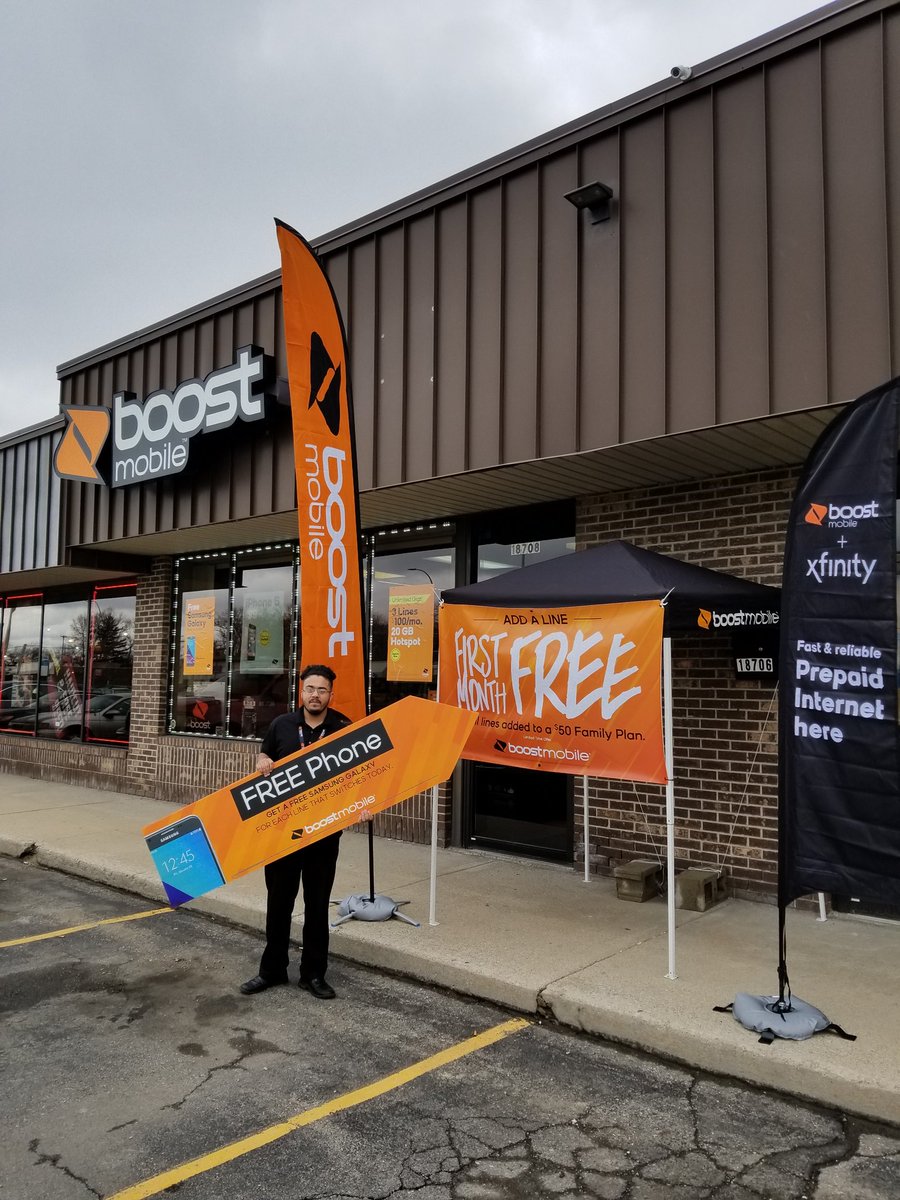 Al at My Wireless Store in Southgate is ready to make some deals today!!! @Hanaee1 @mws_ryan <a href="/KristenG_VIP/">Kristen Gillon</a> @JayMiglionico <a href="/mywirelessusa/">MyWireless Store</a>