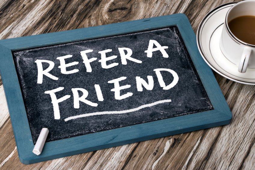 PayingForSchool's tweet photo. Reminder! Don’t forget to Invite a Friend to Fastweb this month and qualify each of you for a $500 #scholarship upon sign up. https://t.co/LvbEF7N7TQ https://t.co/6t4wVEbrKN