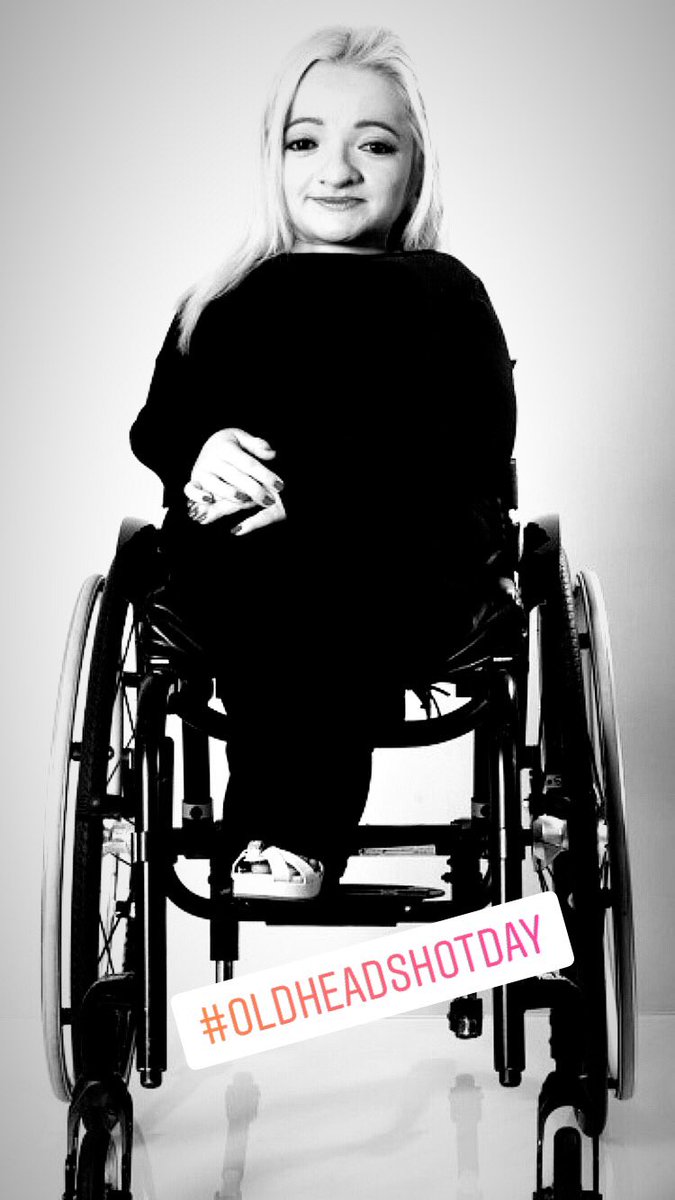 SamanthaRenke's tweet image. Dug our these oldies for #oldheadshotsday 🖤🖤🖤