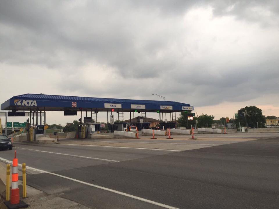 TrooperBenKs's tweet photo. Just a reminder to motorists who are on the KS Turnpike, there are storm shelters located here for your safety.
#KSwx https://t.co/qMqvFarbap