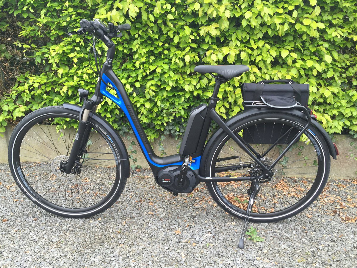 dunky1968's tweet photo. Mijn nieuwe E-bike #bergamont #godeau (@ Godeau Fietsen in Sint-Genesius Rode) https://t.co/6d2YkBTynr https://t.co/tHps2QU7qp