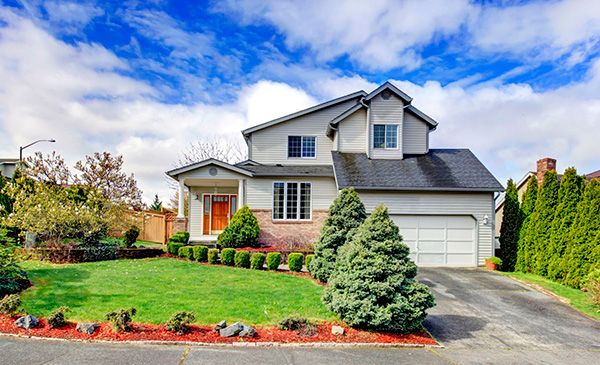 UFEric's tweet photo. ☀️🏡 Five Reasons Why Spring Is The Perfect Time To Sell A Home ☀️🏡 https://t.co/a2zd2dZNZQ https://t.co/DyssdpaQLi