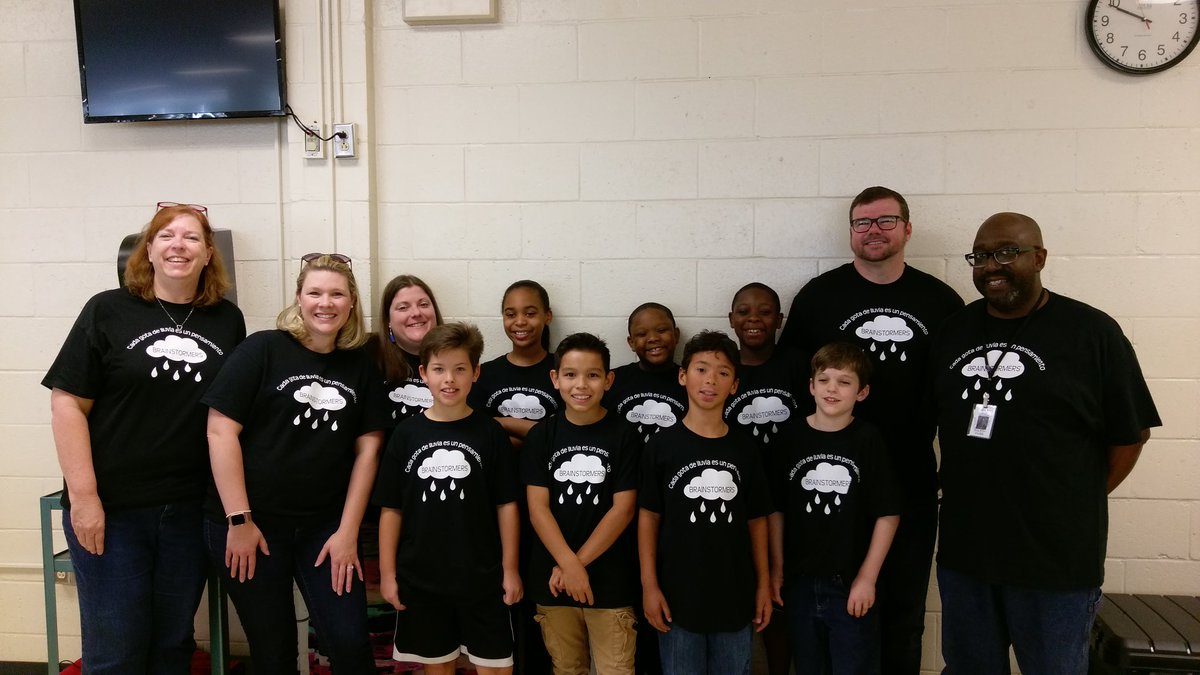 AIGwolford's tweet photo. Robotics Team From Hodge Road Elementary #RoboWake @HodgeRoadES @AIGwolford @Brightstart https://t.co/vReH2sUxVe