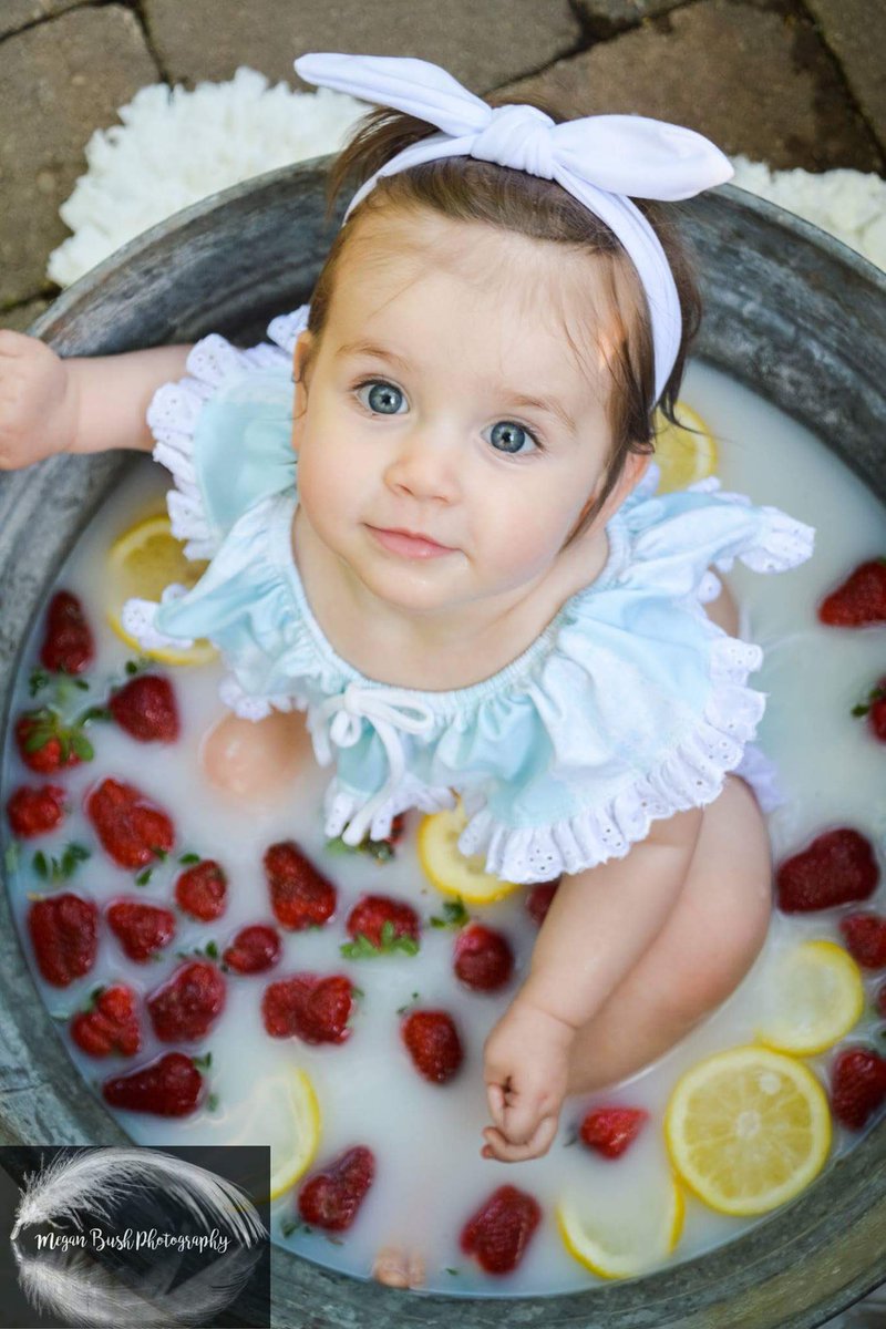 HugheyFarms's tweet image. It’s strawberry 🍓 season