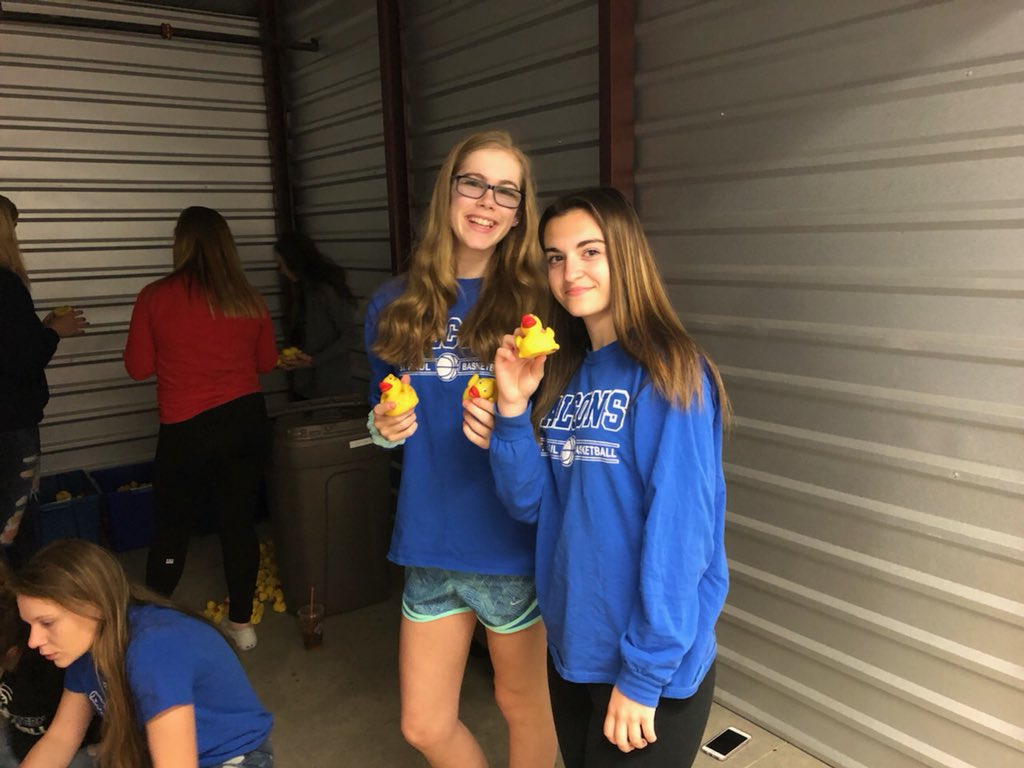 SPCHS_buzz's tweet photo. SP girls basketball team helping sort through 5000 rubber ducks this Saturday morning for the Pequabuck Duck Race on May 6! 

Need your tickets? Stop by St. Paul Monday or Tuesday and we can help you out! @CentralCTChambers #communityservice #lotsofducks https://t.co/fM6HC2SPGC