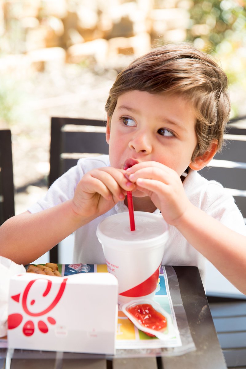 CFA_Presidio's tweet photo. Due to our Mother Son Date Night event tonight, our dining room will have limited seating from 2-8pm. Our patio is also open for those who want to enjoy this beautiful weather! https://t.co/QBVpPAt0BY