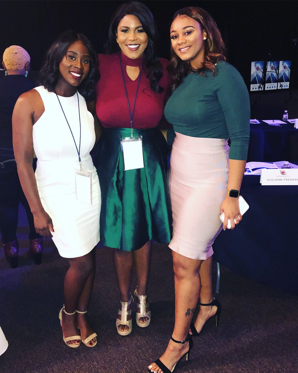 JJMcAvoy's tweet photo. Today I’m with two amazing women! @NSBonsuTV, multimedia journalist  @SpecNewsCLT and @AshNoelleTV sports anchor for @WCCBCharlotte #blackexcellence #blackwomenrock #blackwomenarepoppin #BlackWomenAtWork #storytellers https://t.co/V39tjgEdRD