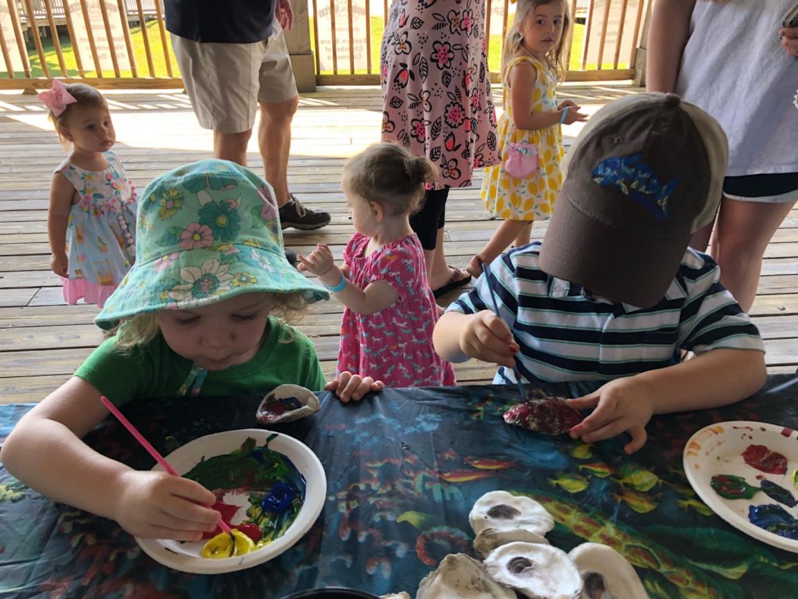 alabamacoastal's tweet image. Come to @5RiversDelta before 4 today for Delta Woods and Waters Expo! Stop by our table to learn about oysters and get a free koozie made from recycled plastic! #CreateACleanWaterFuture