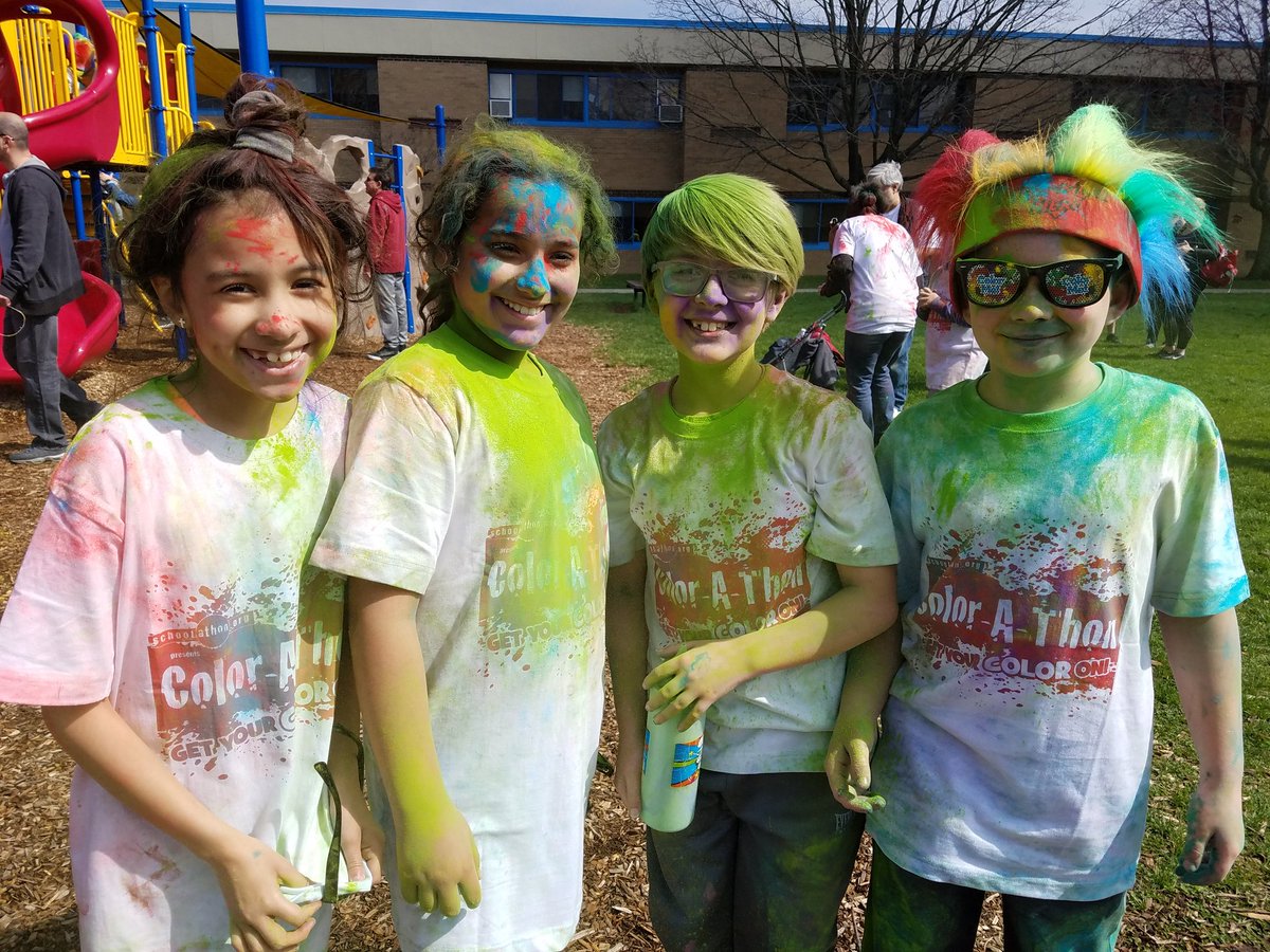 MahopacSEPTO's tweet image. Great turnout this year...thank you all for supporting SEPTO &amp;amp; @PTOaustinroad. @ARPanthers #ColorRun2018 #ColorBlast