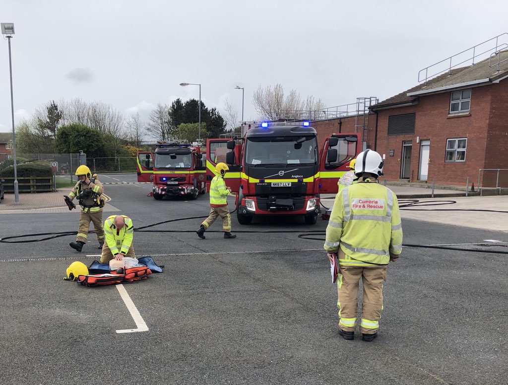 stuartdolan777's tweet photo. Pictures from Friday’s Skills Validation exercise - Big well done to @UlverstonFire & @BarrowFire Red Watches 🚒👍🏻
#southcommand https://t.co/fIRLeX34We