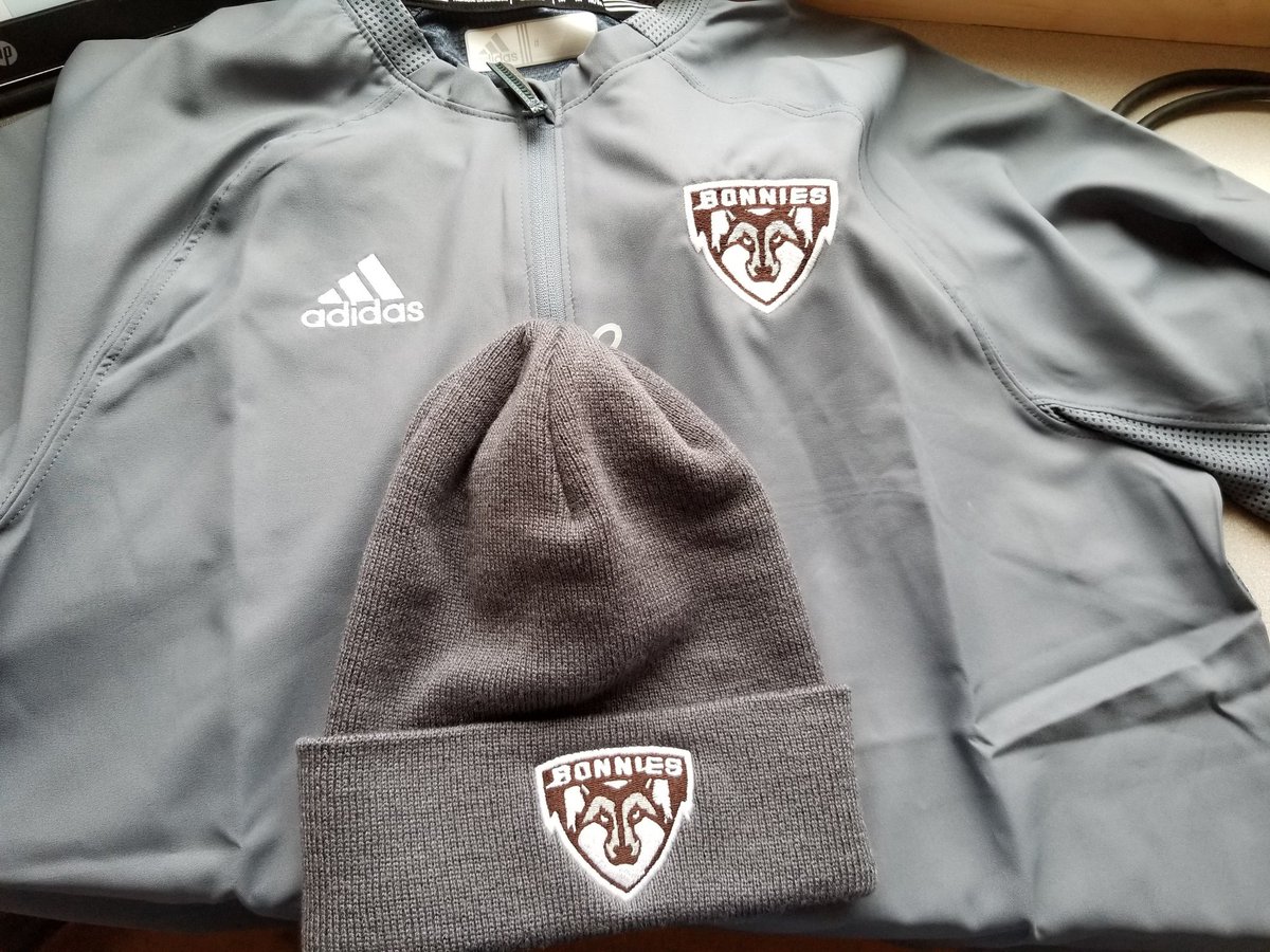 SBU_External's tweet photo. Come support @BonniesSoftball for #NicknameDay, vote for your favorite nickname, and be automatically entered to win a #Bonnies wind shirt and hat! #Unfurl https://t.co/2jkrt2cGvE