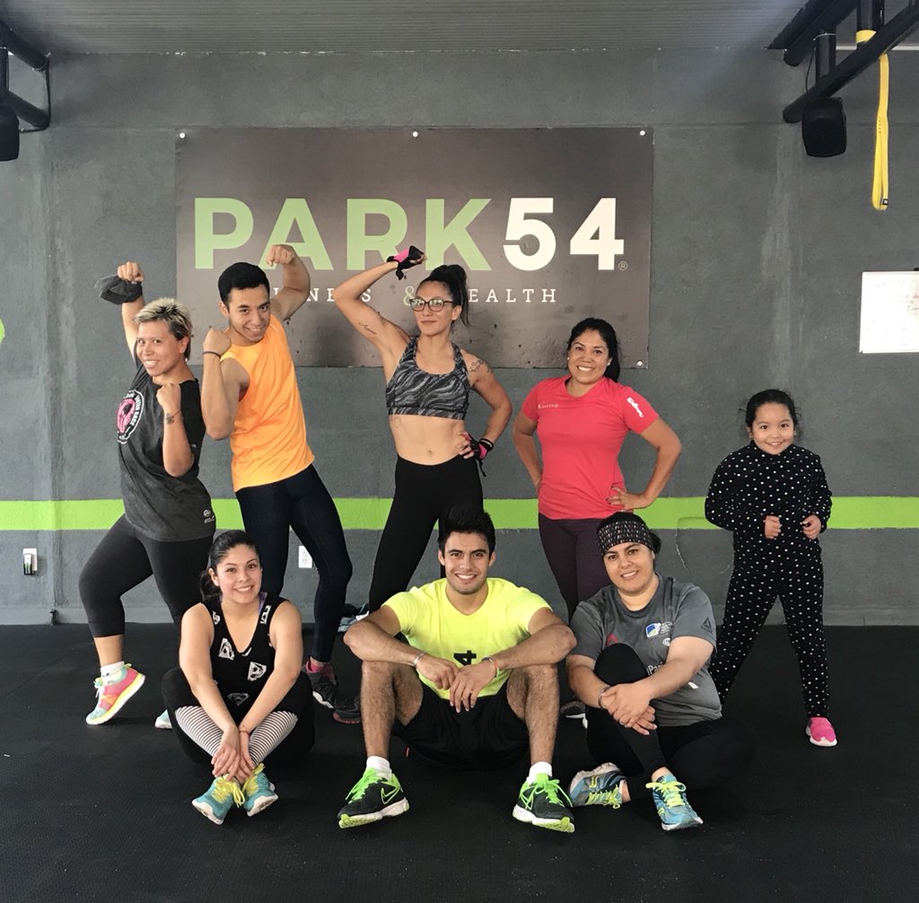 Sábado de Fuerza! #FelizSabado <a href="/Park54Mx/">Park 54</a> #SaturdayMorning #saturdayworkout #team <a href="/_IvanChavz/">Iván</a> <a href="/Rene_H1/">RenéH</a>